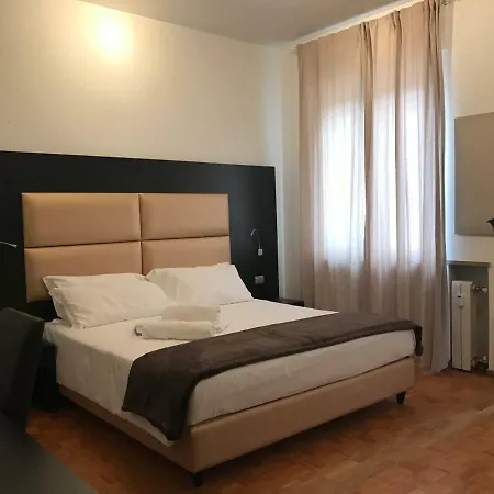 Giberti Flat - Interno 23 ヴェローナ